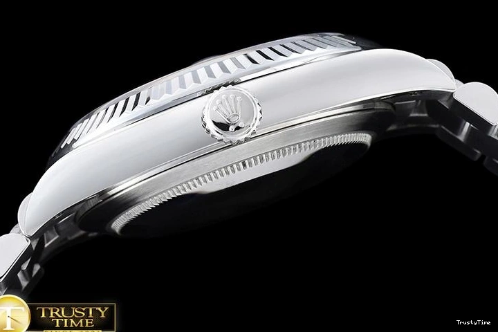 1102 Breathable RDD0218B – DayDate 40mm 689